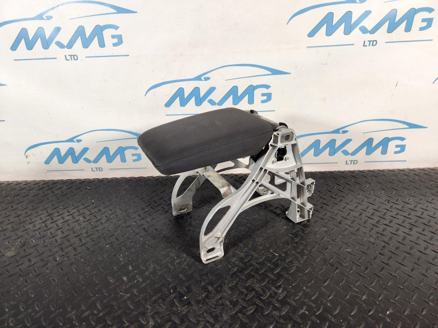 AUDI A5 F5 GENUINE CENTRE CONSOLE ARM REST 8W0864283A