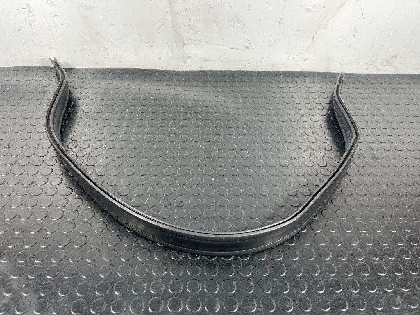 14-21 BMW 2 SERIES GRAN TOURER F45 F46 FRONT RIGHT FENDER SEALING 7300516