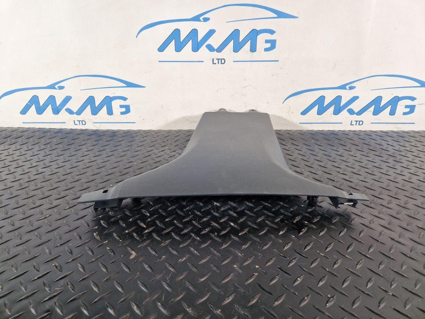 16-22 MERCEDES BENZ X253 RIGHT SIDE B PILLAR LOWER TRIM COVER A2536900625