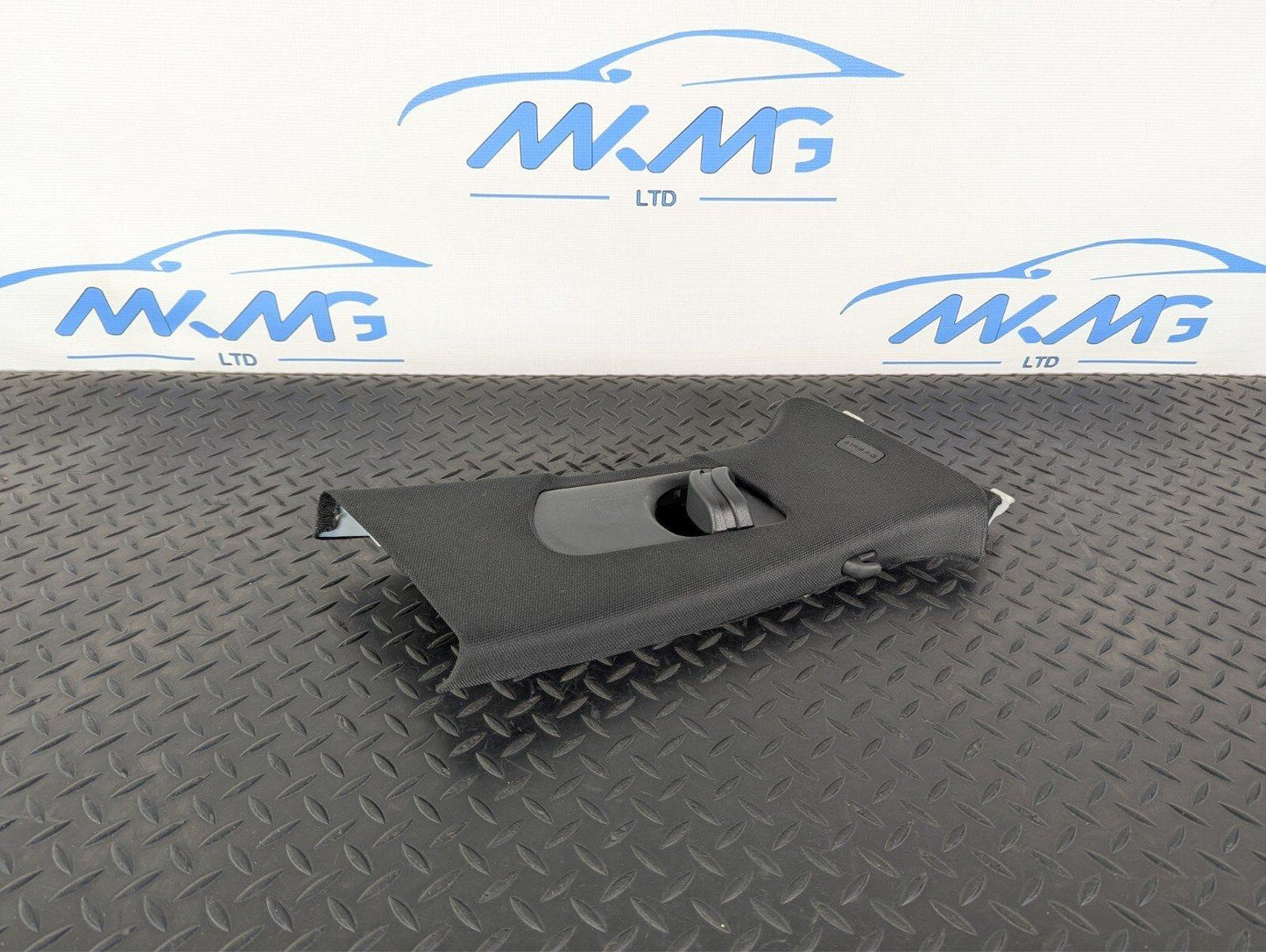 16-19 AUDI A4 B9 GENUINE RIGHT O/S DRIVER SIDE B-PILLAR TRIM COVER 8W0867244E