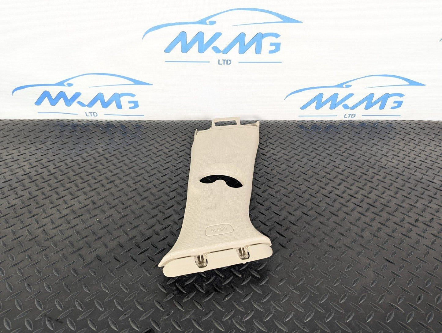 14-21 BMW 2 SERIES 218d GRAN TOURER F46 FRONT RIGHT SIDE B PILLAR TRIM 7329588