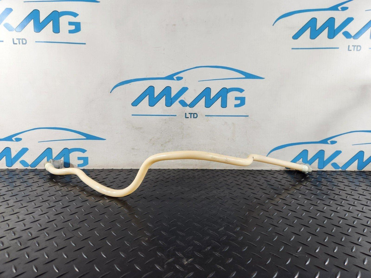 19-ON MERCEDES BENZ B CLASS W247 GENUINE FUEL PIPE HOSE LINE A2474701602