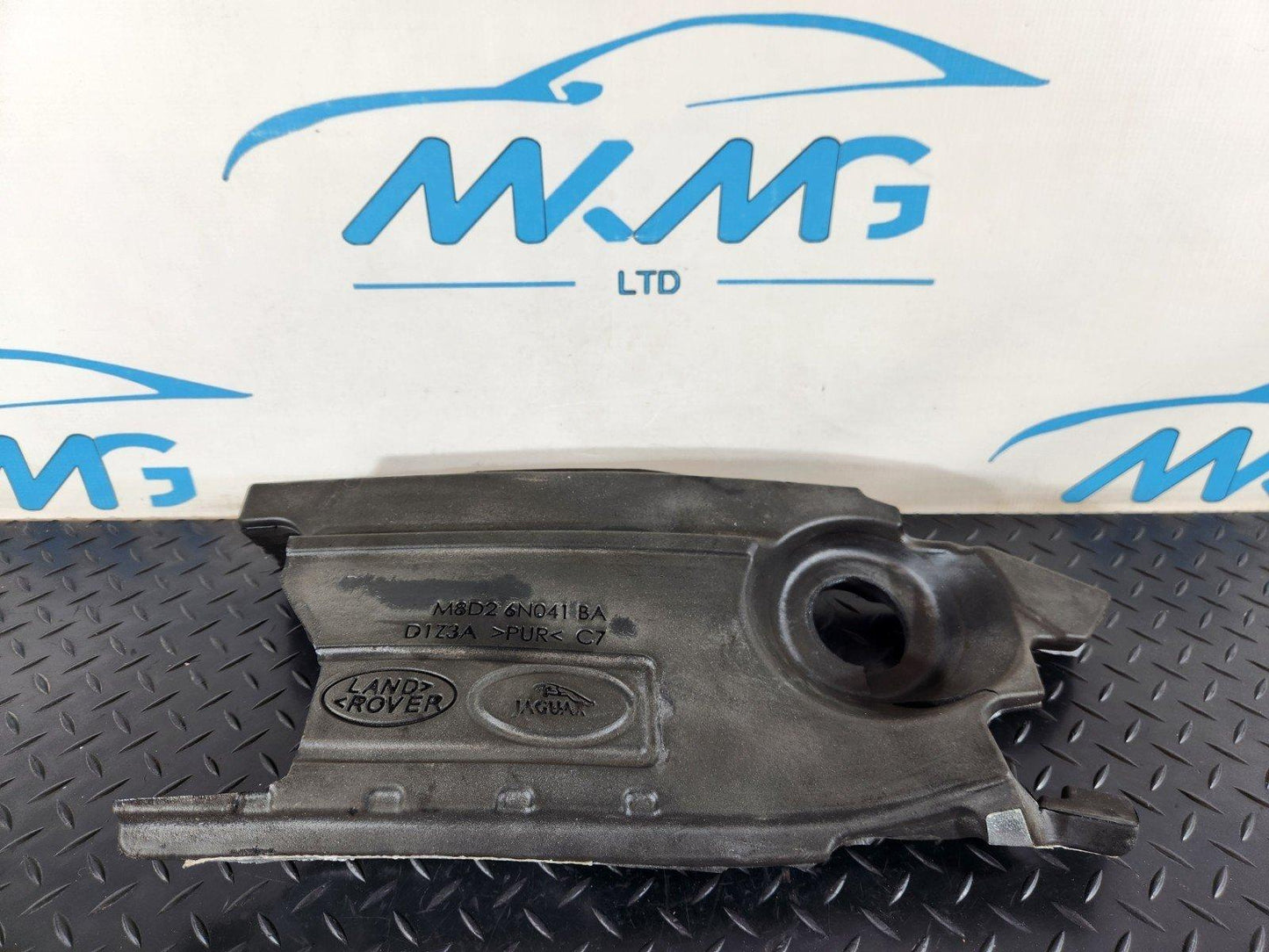 19-ON RANGE ROVER EVOQUE L551 CYLINDER  HEAD COVER M8D26N041BA