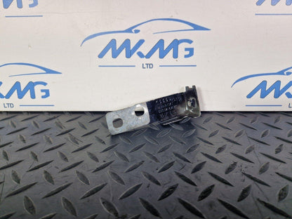 16-19 AUDI A4 B9 GENUINE OEM FRONT RIGHT DRIVER SIDE WING BRACKET 8W0821434B