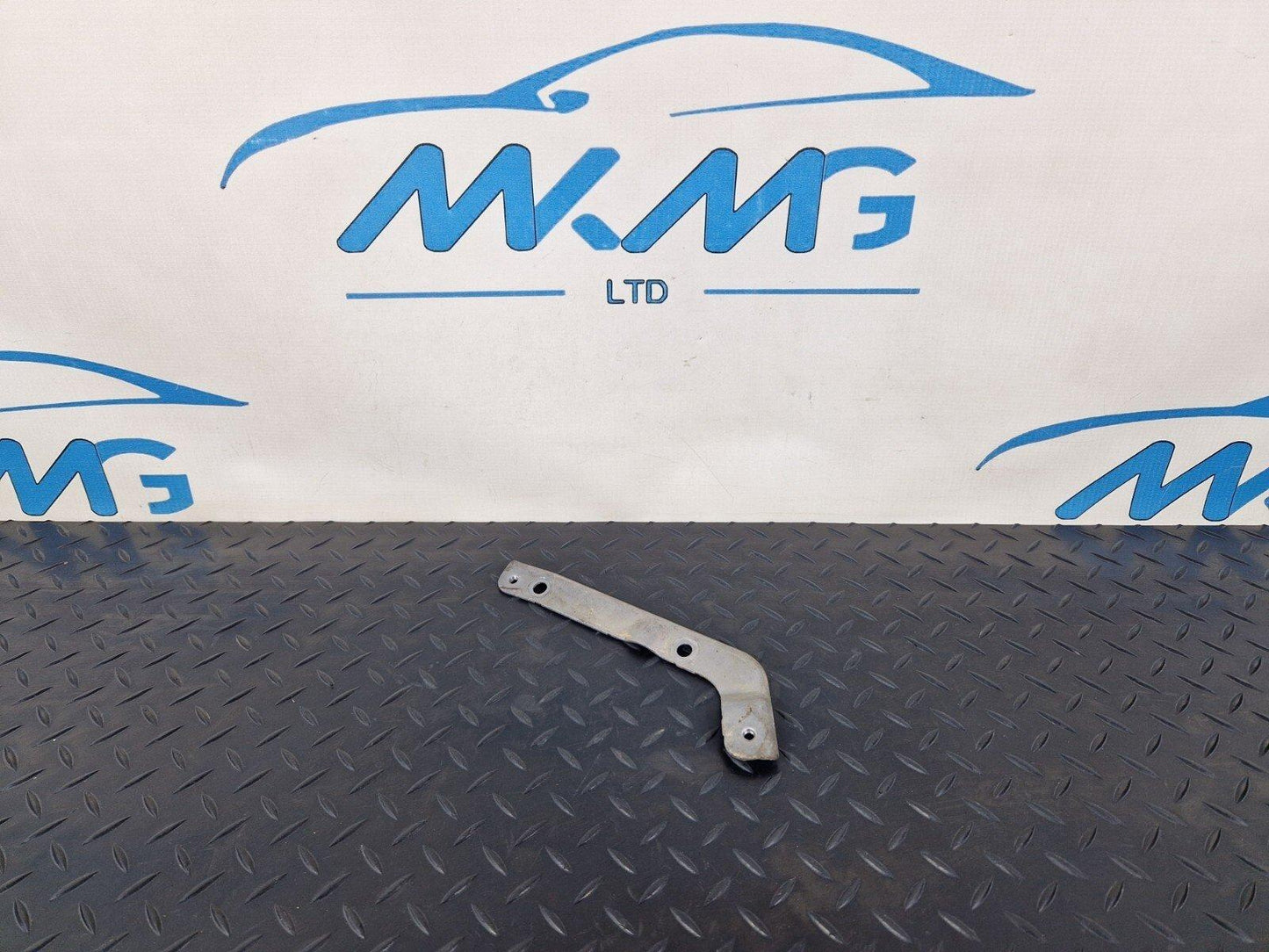 18-ON MERCEDES BENZ SPRINTER W907 STARTER MOUNT SUPPORT BRACKET A6511510040