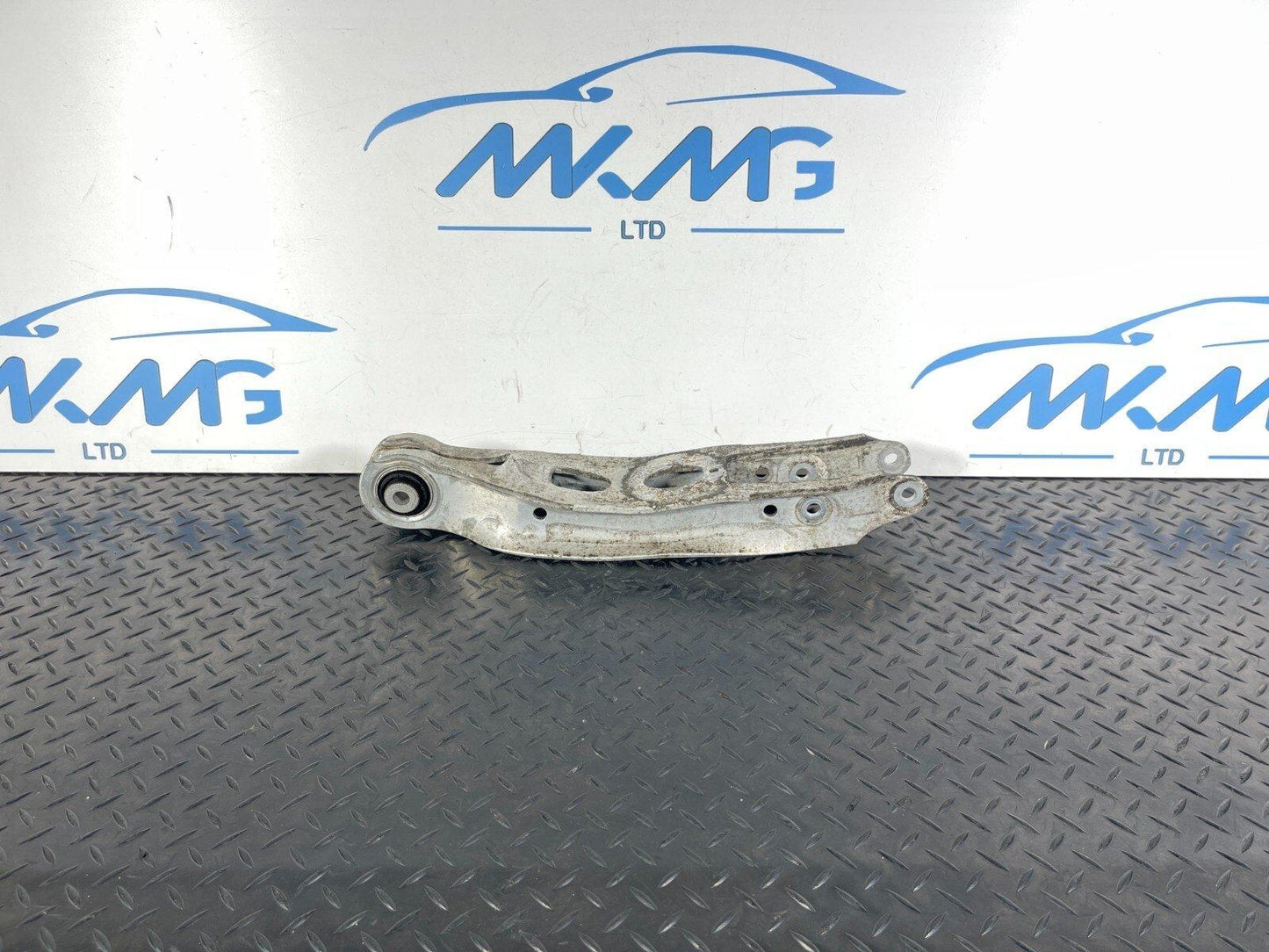 16-23 AUDI A5 F5 SPORTBACK REAR RIGHT OR LEFT SIDE LOWER CONTROL ARM 8W0505311H