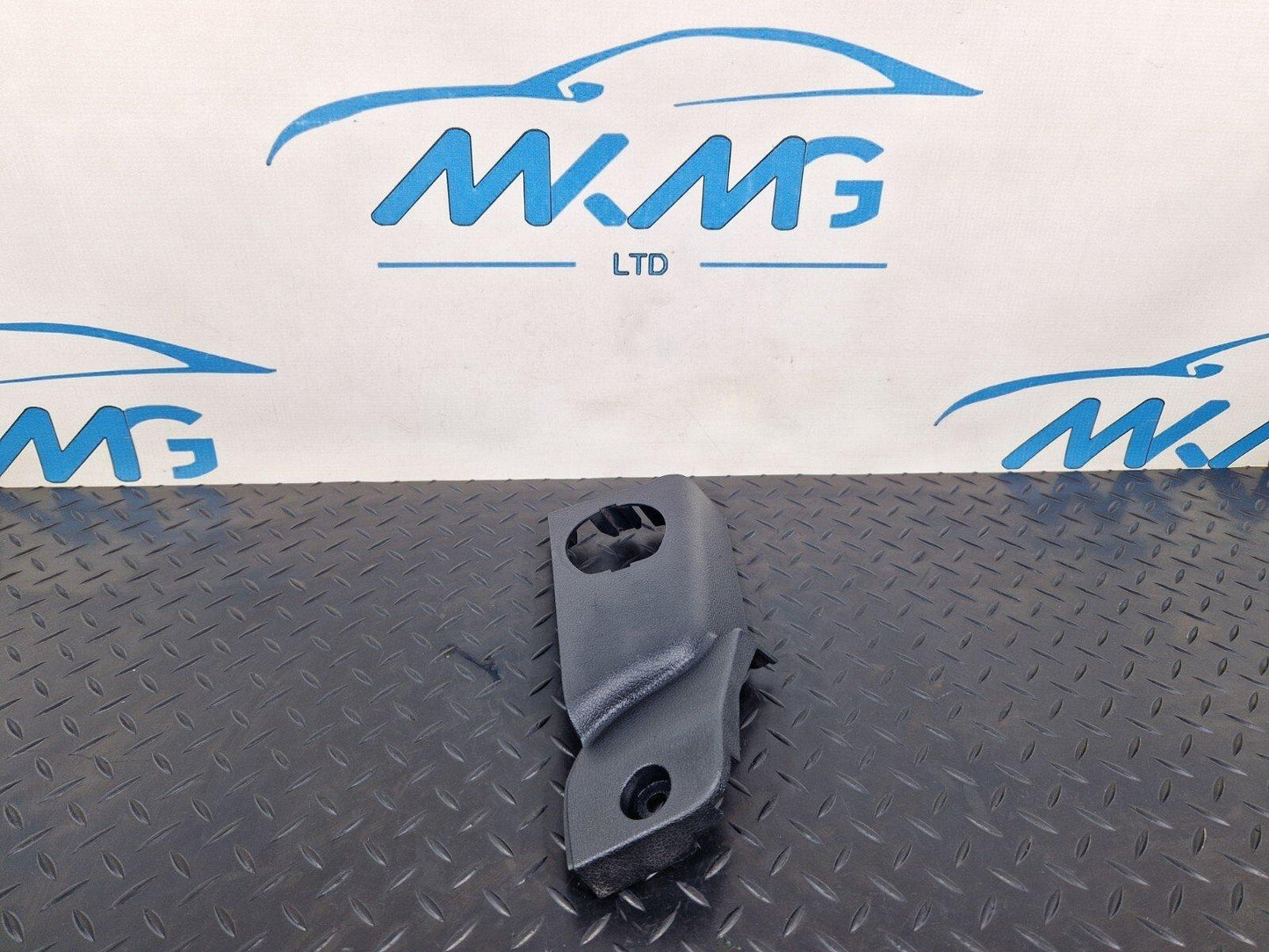 14-23 MERCEDES BENZ VITO W447 GENUINE REAR RIGHT INTERIOR PART A4476920903