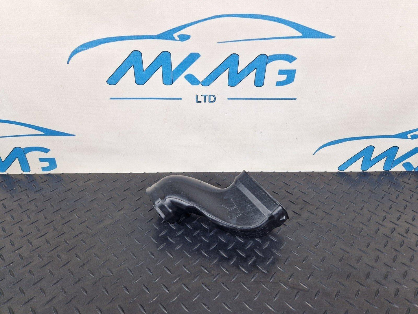 18-ON MERCEDES SPRINTER W907 W910 RIGHT DRIVER SIDE AIR DUCT A9078304401