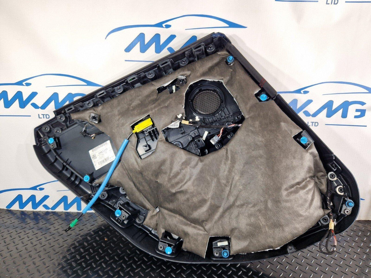 14-21 BMW 2 SERIES ACTIVE TOURER F45 GENUINE REAR RIGHT OSR DOOR CARD PANEL