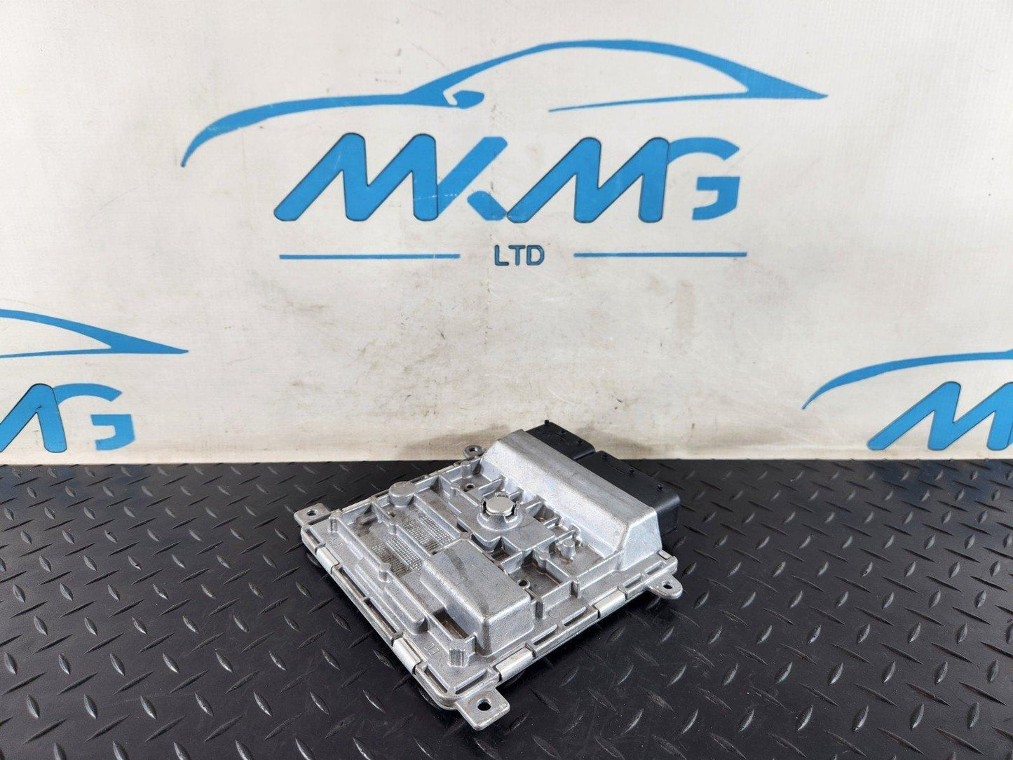 19-ON MERCEDES BENZ B CLASS W247 OEM ENGINE CONTROL UNIT ECU A2829003300