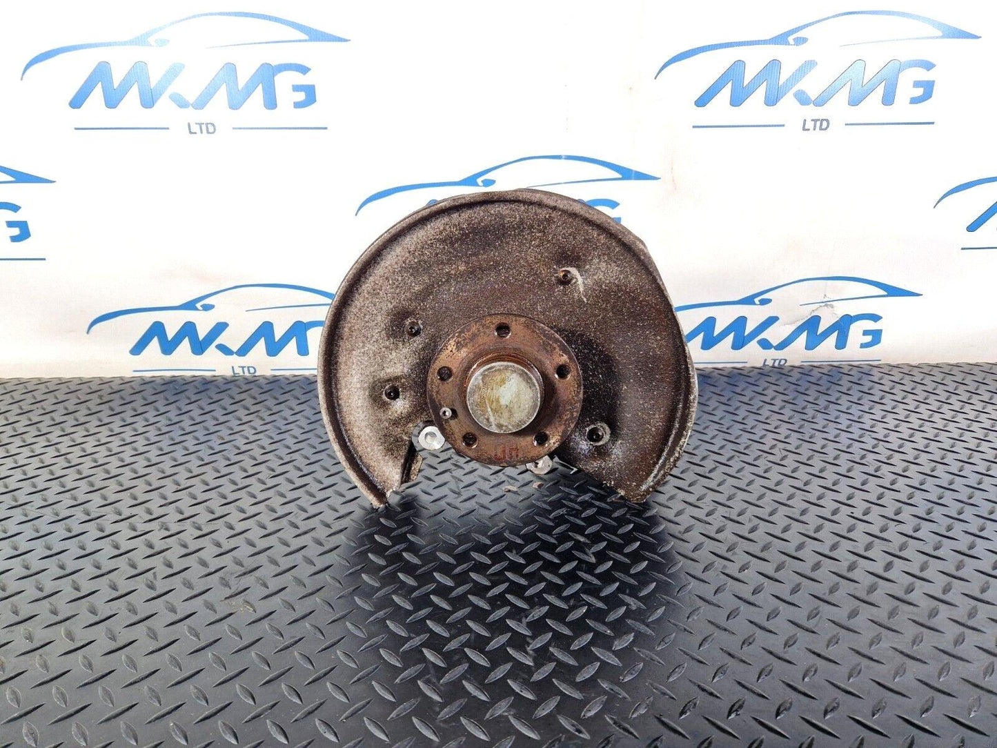 12-18 AUDI A6 C7 GENUINE REAR LEFT WHEEL HUB 8K0505431AM