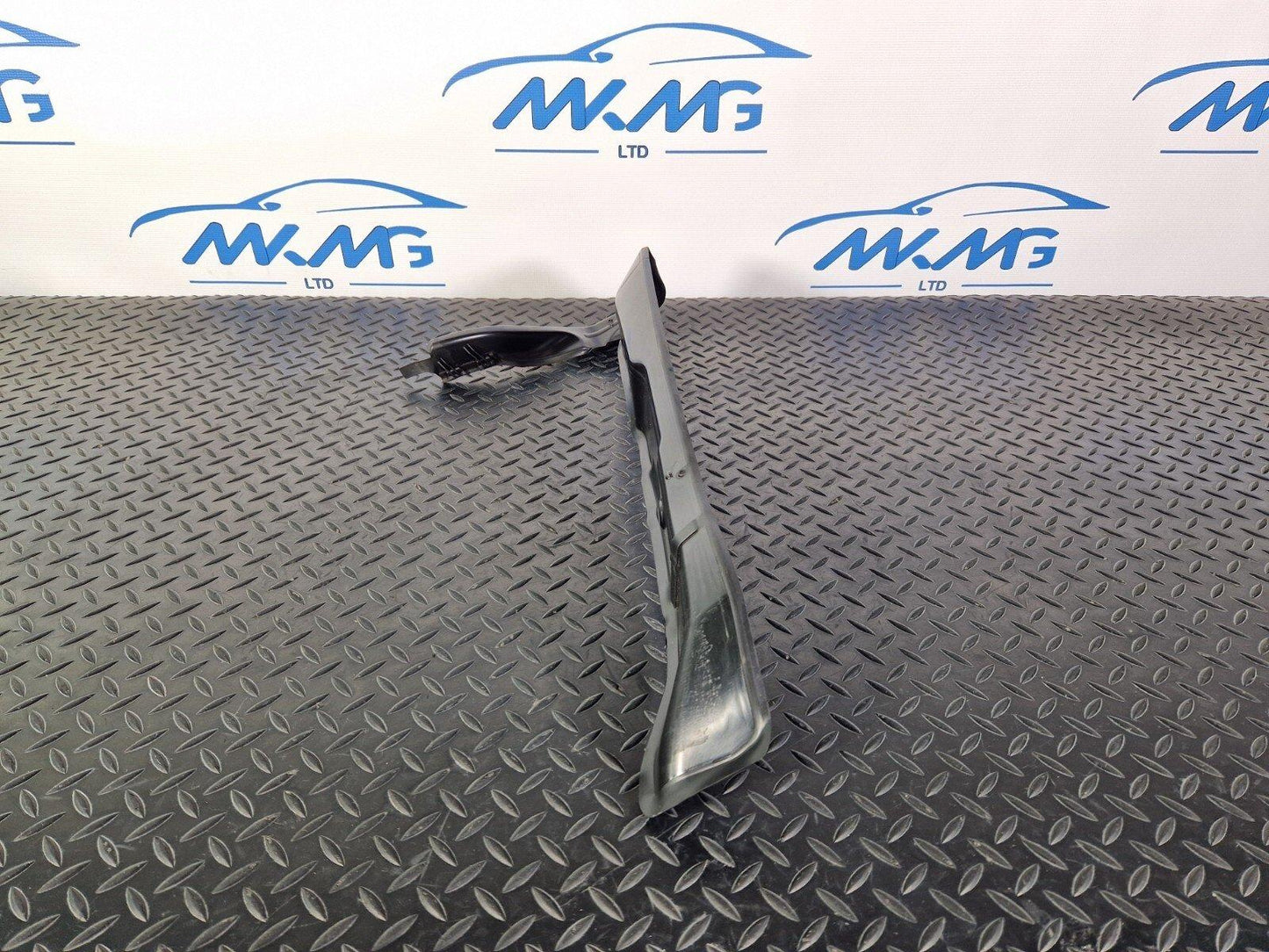 15-18 AUDI A7 4G GENUINE FRONT LEFT WING INNER LINER 4G8821111A