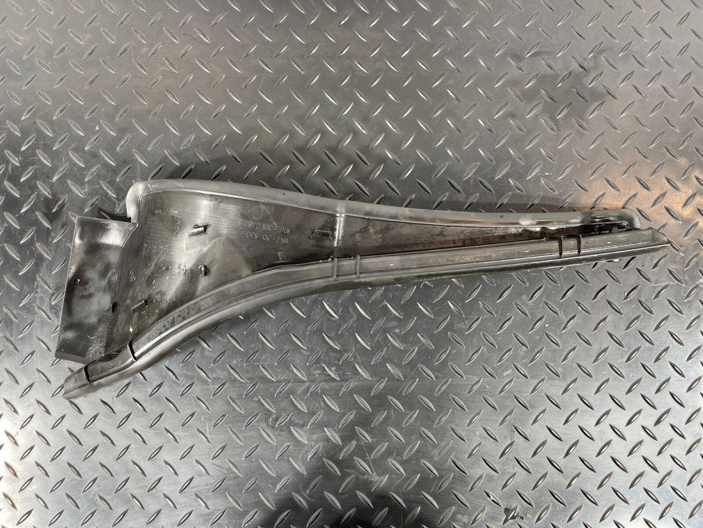 14-21 BMW 2 SERIES ACTIVE TOURER F45 F46 PASSENGER SIDE FENDER SEALING 7300517