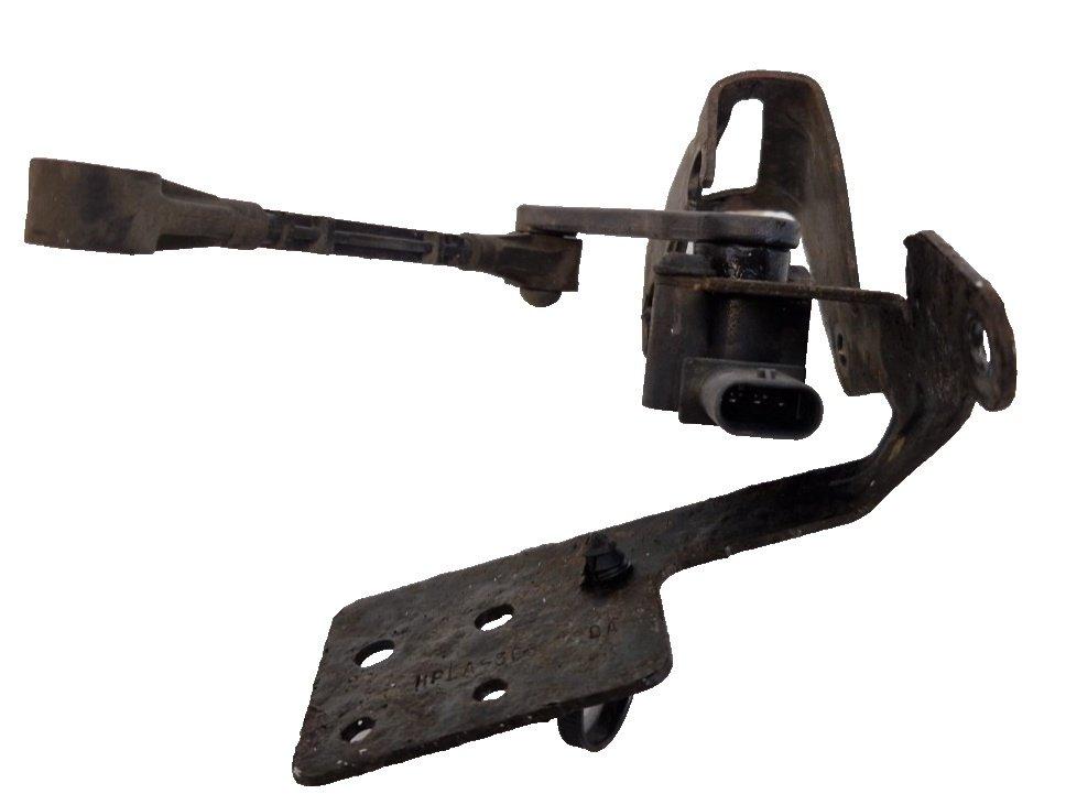 17-ON LAND ROVER DISCOVERY REAR SUSPENSION LEVEL HEIGHT SENSOR LEFT JPLA3D026BA