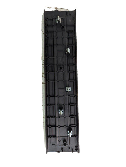 17-ON LAND ROVER DISCOVERY L462 GENUINE DRIVER SIDE FRONT DOOR SILL HY3213200A
