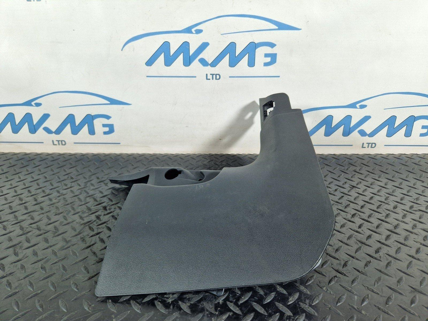 16-24 AUDI A5 F5 COUPE GENUINE FRONT RIGHT KICK TRIM PANEL 8W6867272C