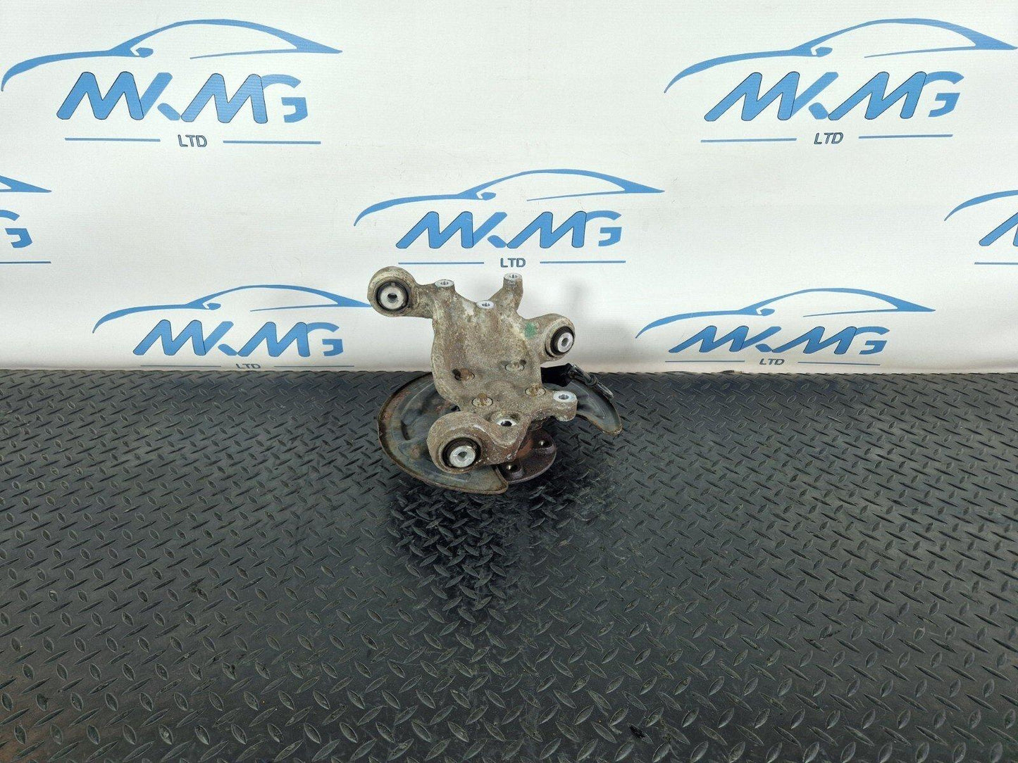 14-19 MERCEDES BENZ GLA X156 OEM REAR RIGHT DRIVER SIDE WHEEL HUB 2460406