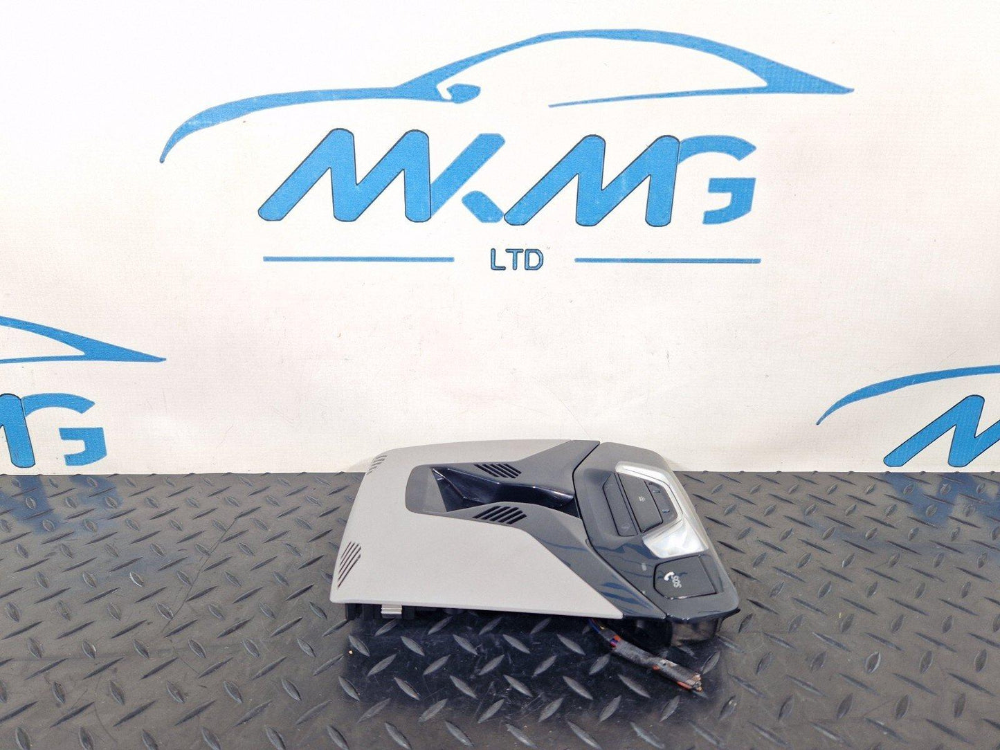 20-24 BMW 1 SERIES F40 FRONT CENTER ROOF INTERIOR COURTESY FUNCTION LIGHT PANEL
