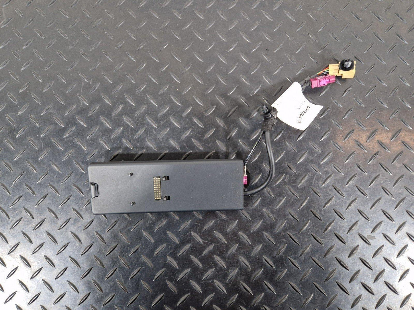 10-18 AUDI A7 4G S-LINE GENUINE PHONE HOLDER DOCKING PANEL UNIT TRAY 4G0971178