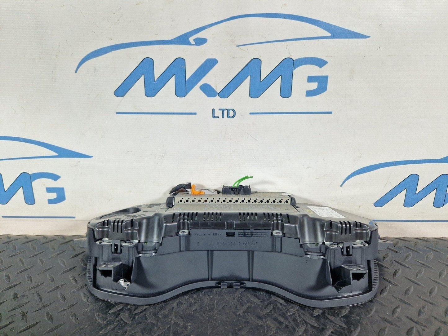 AUDI A7 S7 4G GENUINE SPEEDOMETER INSTRUMENT CLUSTER 4G8920985T