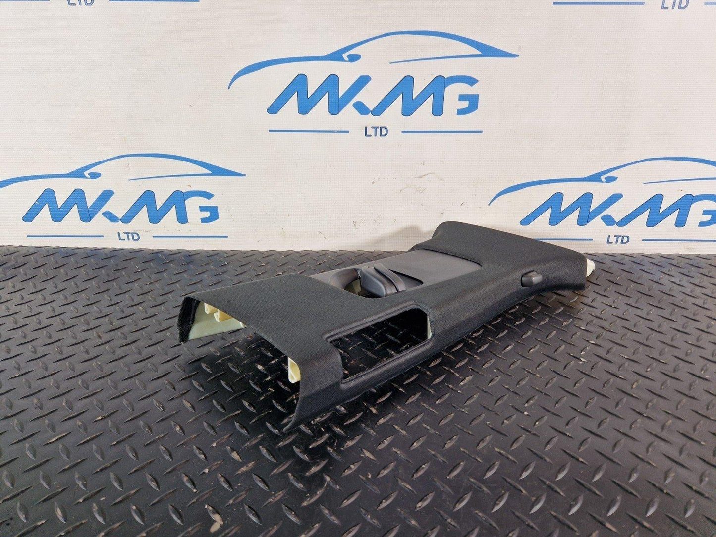 16-20 AUDI Q7 4M GENUINE RIGHT O/S B PILAR TRIM COVER IN BLACK 4M0867244B