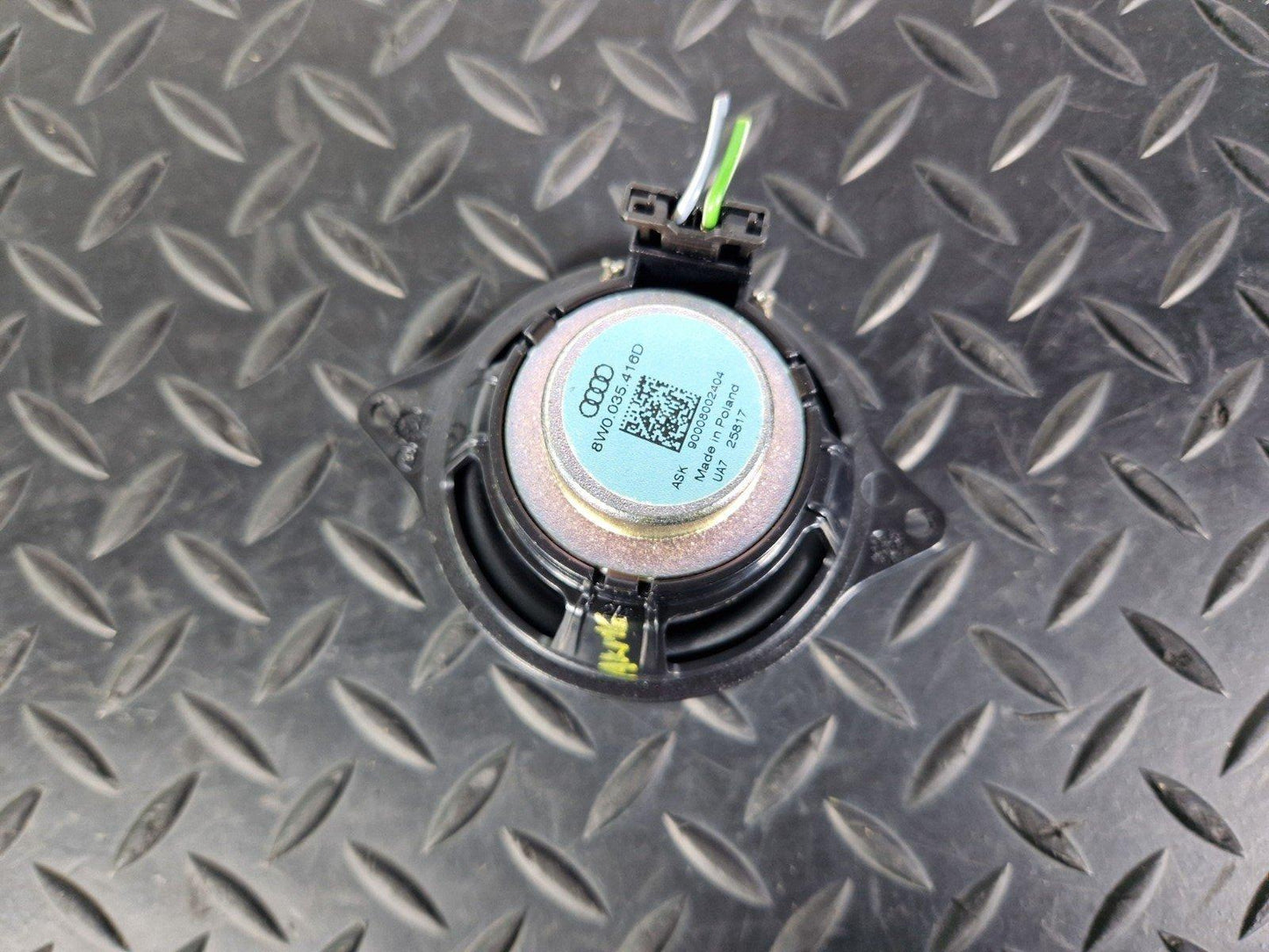 16-19 AUDI A4 B9 GENUINE OEM FRONT DRIVERS DASHBOARD TWEETER SPEAKER 8W0035416D