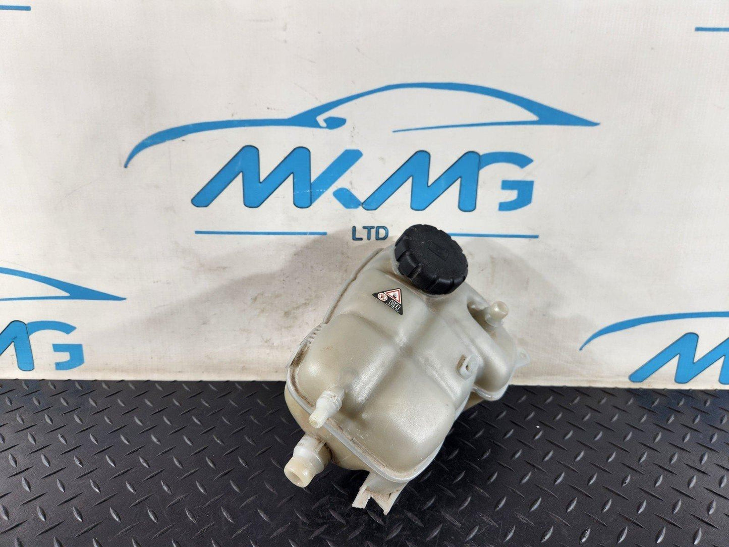 19-ON MERCEDES BENZ B CLASS W247  1.3 PETROL STARTER MOTOR  A2829062400