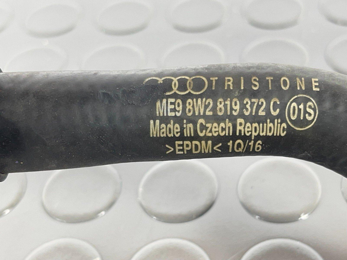 16-19 AUDI A4 B9 GENUINE WATER COOLANT PIPE HOSE 8W2819372C