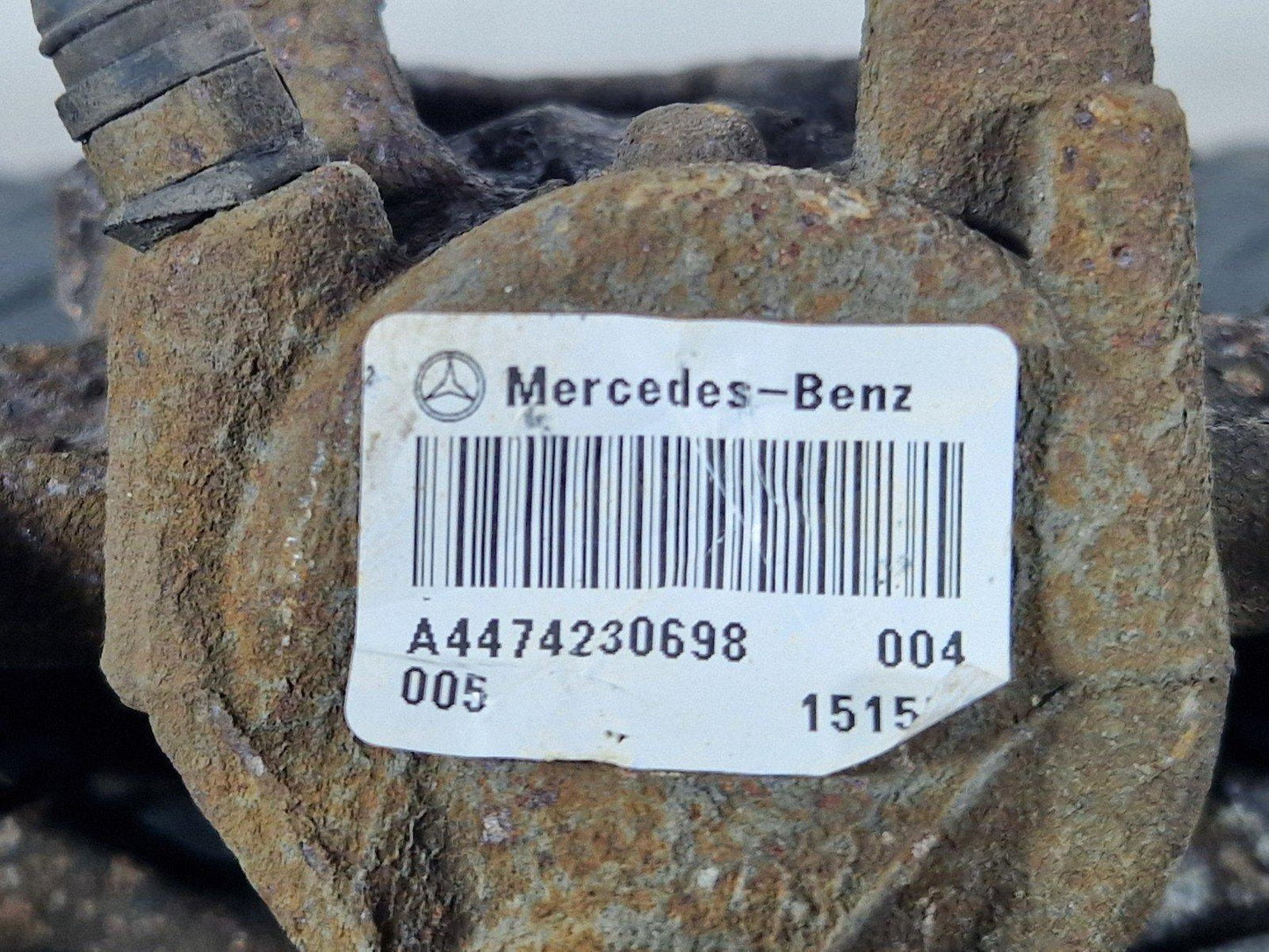14-23 MERCEDES VITO W447 GENUINE REAR RIGHT BRAKE CALLIPER A4474230698