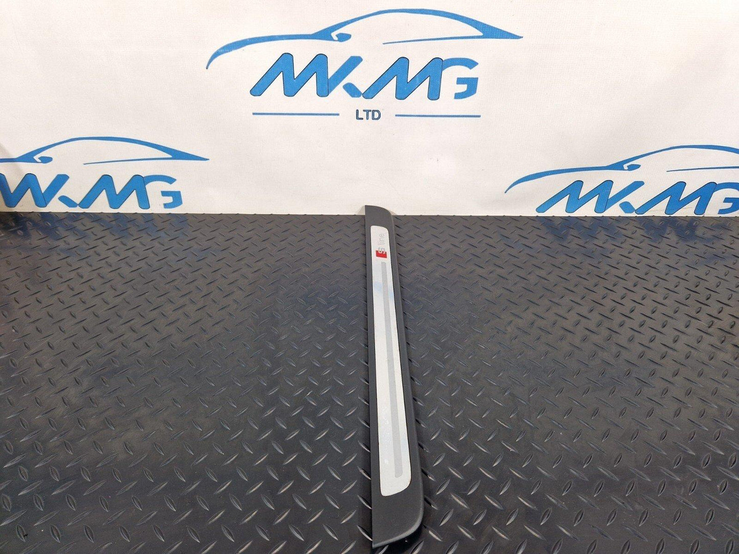 12-18 AUDI A6 C7 DOOR ENTRY SILL KICK PLATE COVER FRONT LEFT SIDE 4G0853373