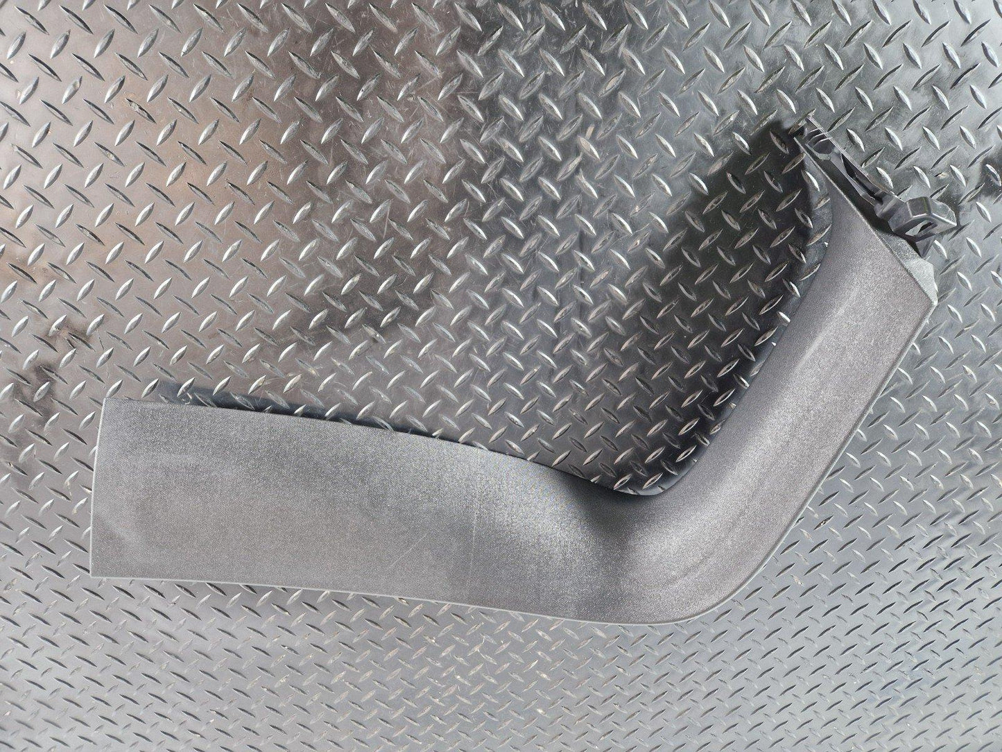 16-22 MERCEDES BENZ GLC X253 REAR RIGHT O/S SIDE TAILGATE TRIM COVER A2537400271