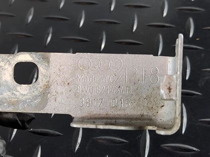 16-19 AUDI A4 B9 GENUINE FRONT RIGHT DRIVER SIDE WING BRACKET 8W0821434B