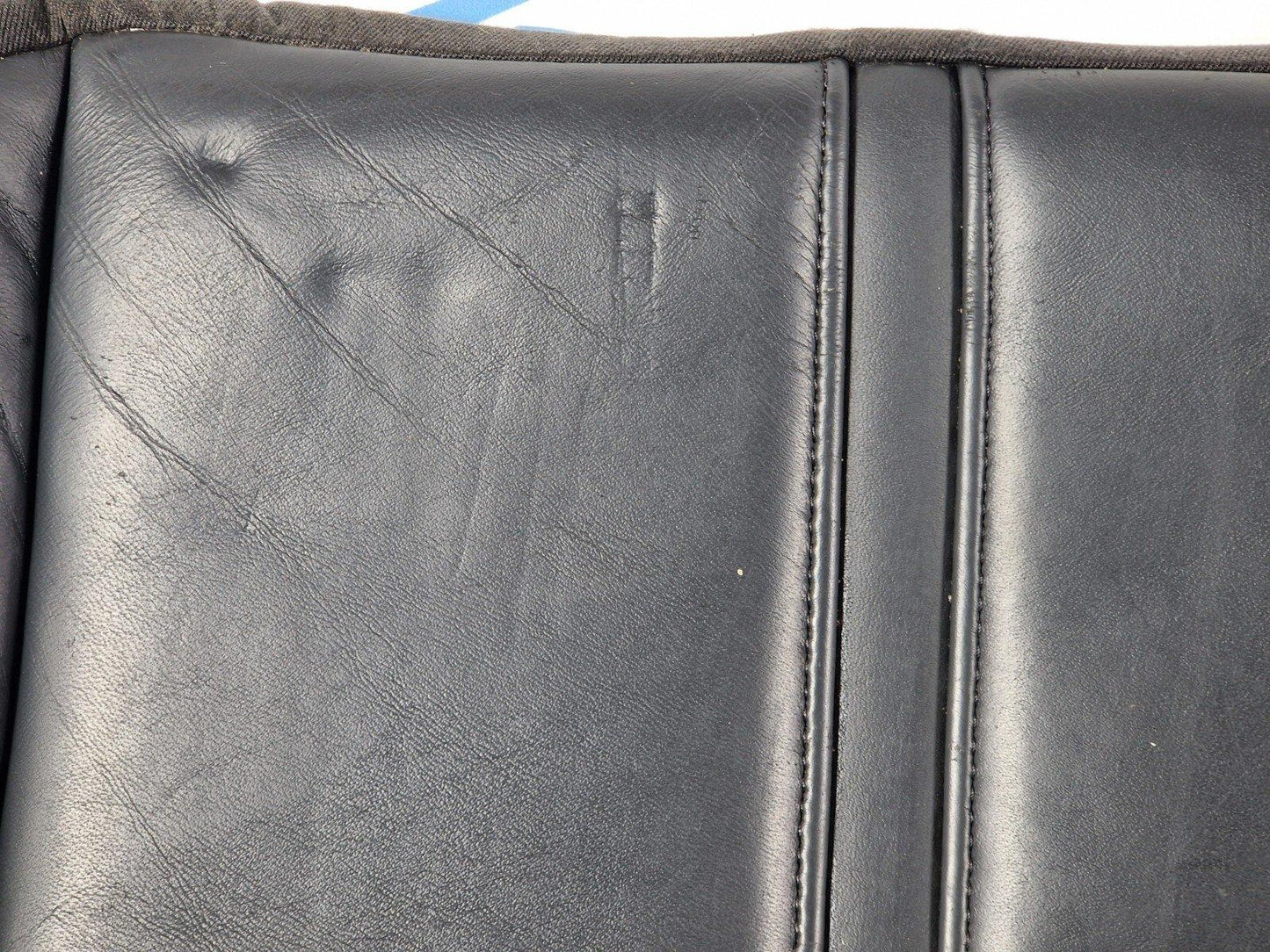10-17 AUDI A8 4H REAR SEAT BASE LEATHER BENCH IN BLACK 4H0885405C