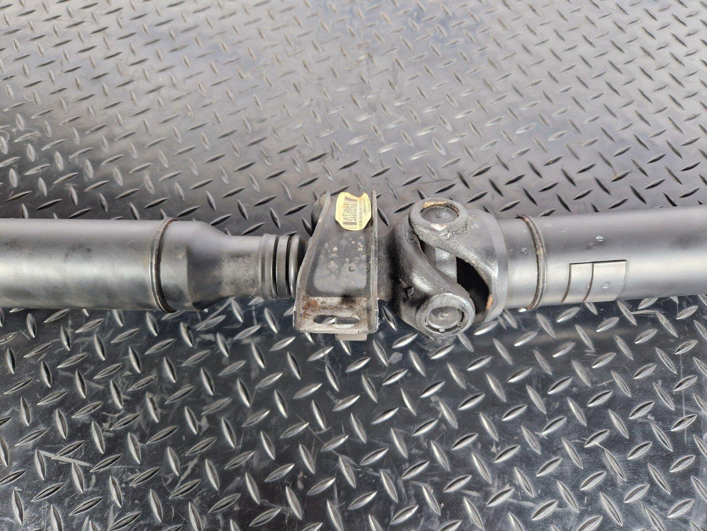 14-21 MERCEDES BENZ C350e W205 GENUINE PROP SHAFT A2059601 A2054109601