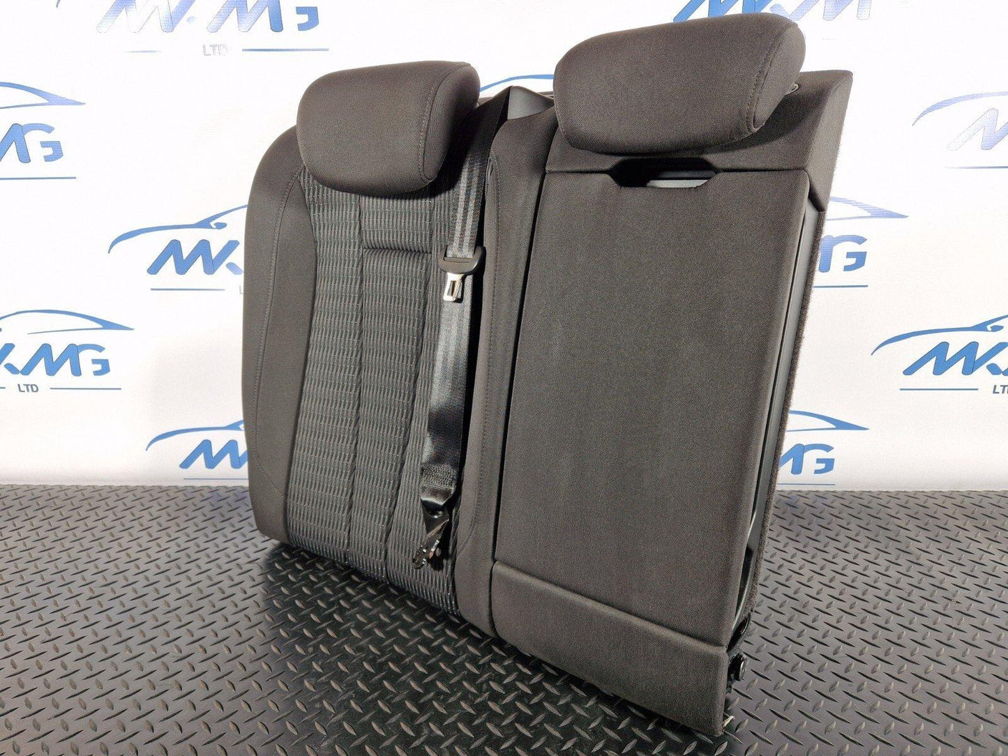 16-19 AUDI A4 B9 REAR RIGHT O/S DRIVER SIDE CLOTH SEAT BACKREST & ARMEST