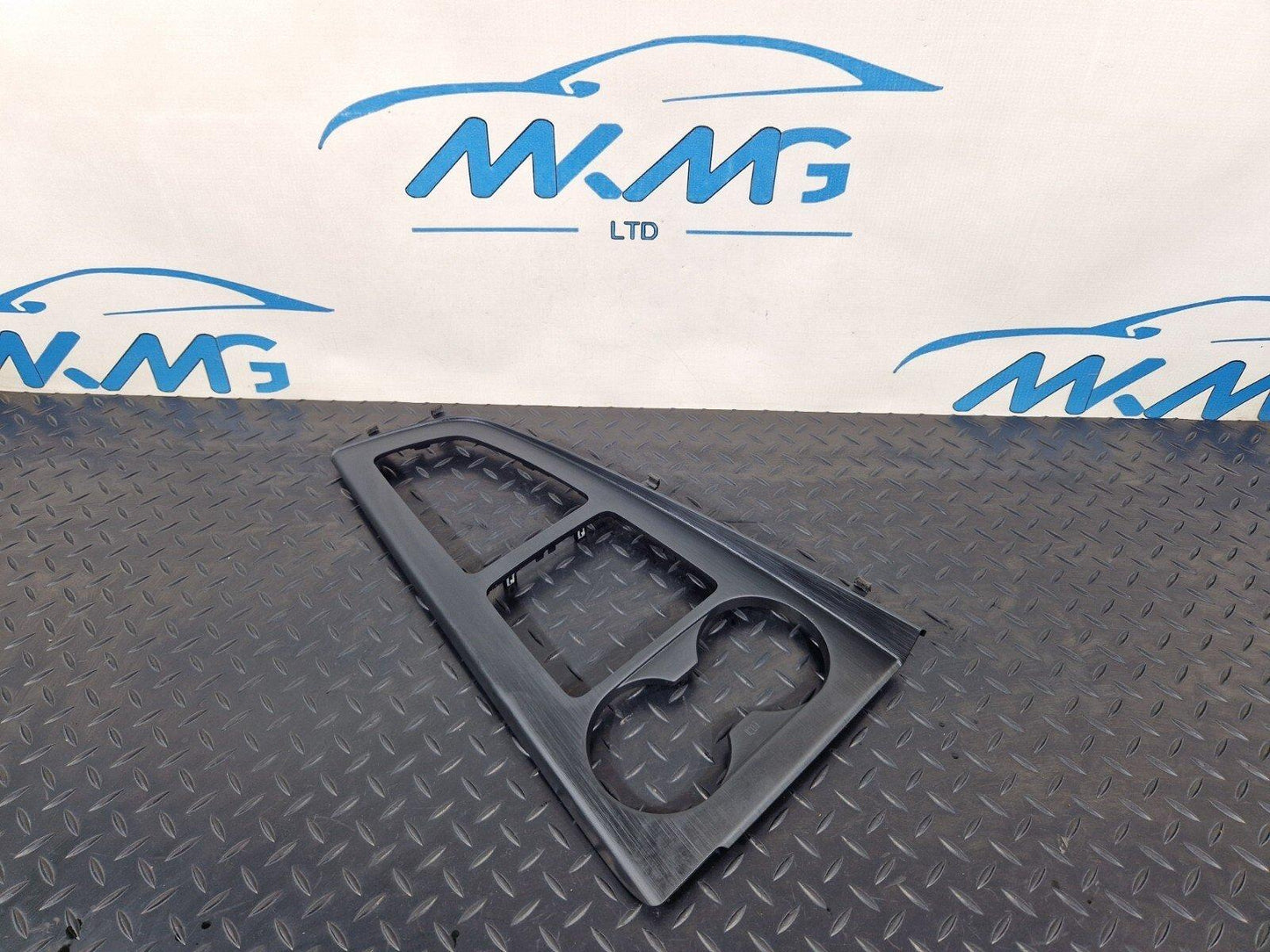 16-19 AUDI A4 B9 GENUINE OEM CENTRE CONSOLE COVER TRIM SURROUND PANEL 8W2864241A