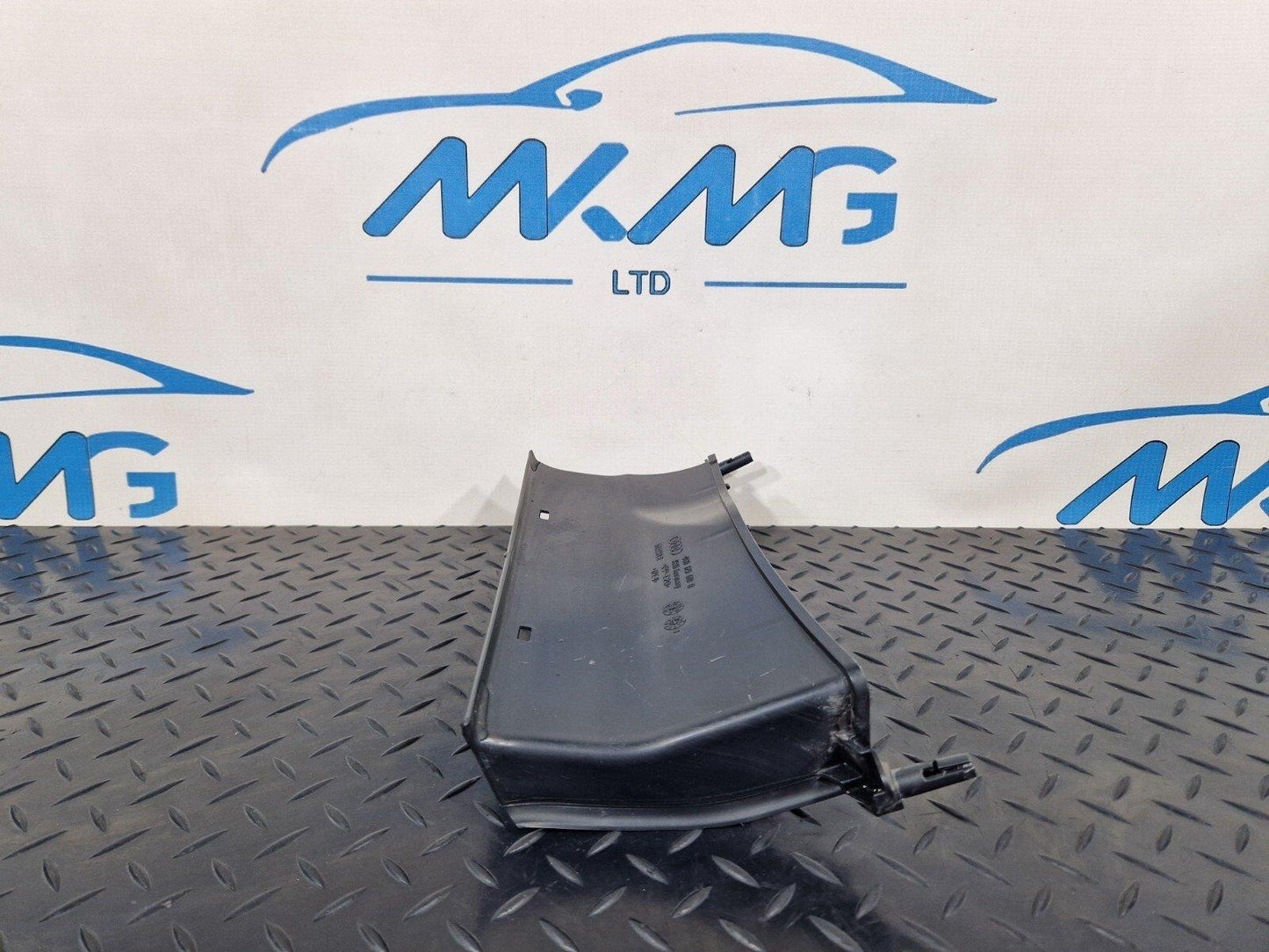 10-18 AUDI A7 4G S-LINE GENUINE AIR INTAKE DUCT TRIM COVER 4G0129618B