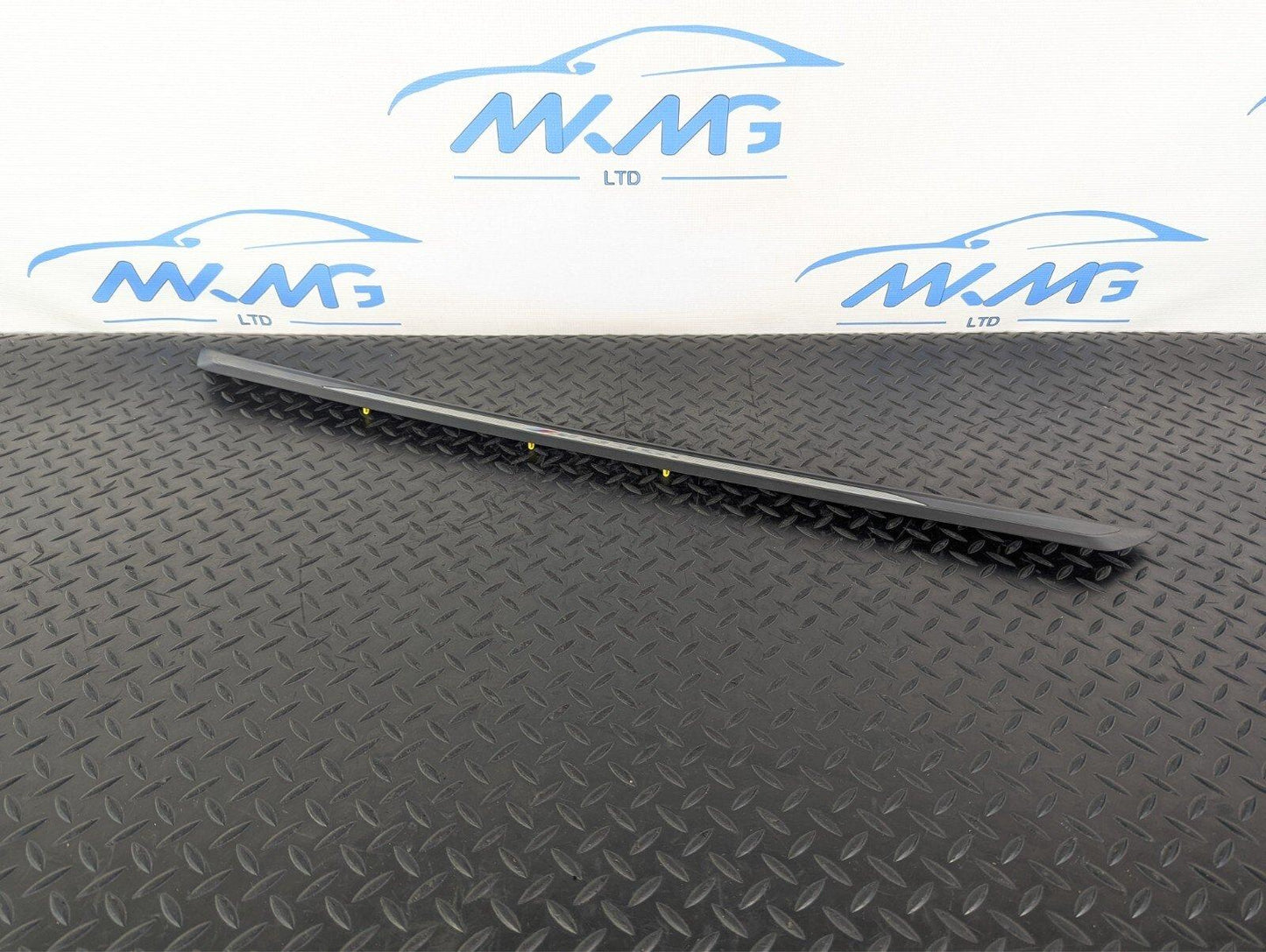 BMW 2 SERIES F22 M SPORT GENUINE DOOR SILL KICK PLATE FITS LEFT & RIGHT 8059061