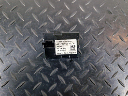 19-ON MERCEDES BENZ B CLASS W247 GENUINE DUAL USB C PORTS SOCKET A2478200301