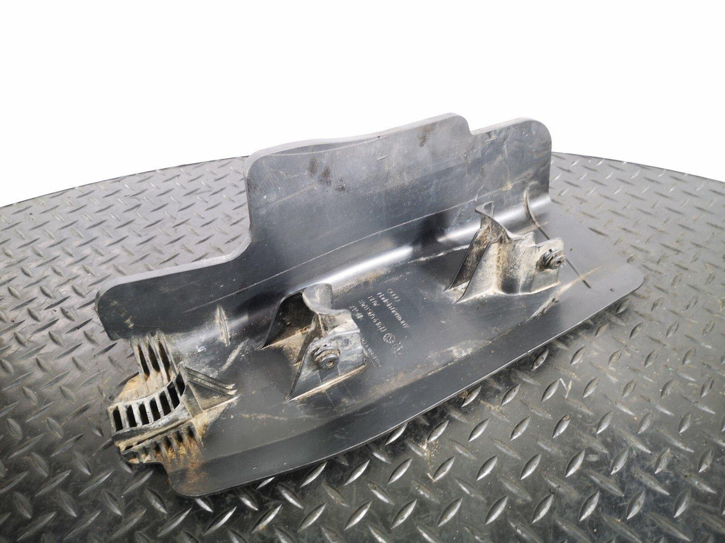 16-19 AUDI A4 B9 GENUINE 1.4 TFSI REAR DRIVER CONTROL ARM COVER 8W0505416D