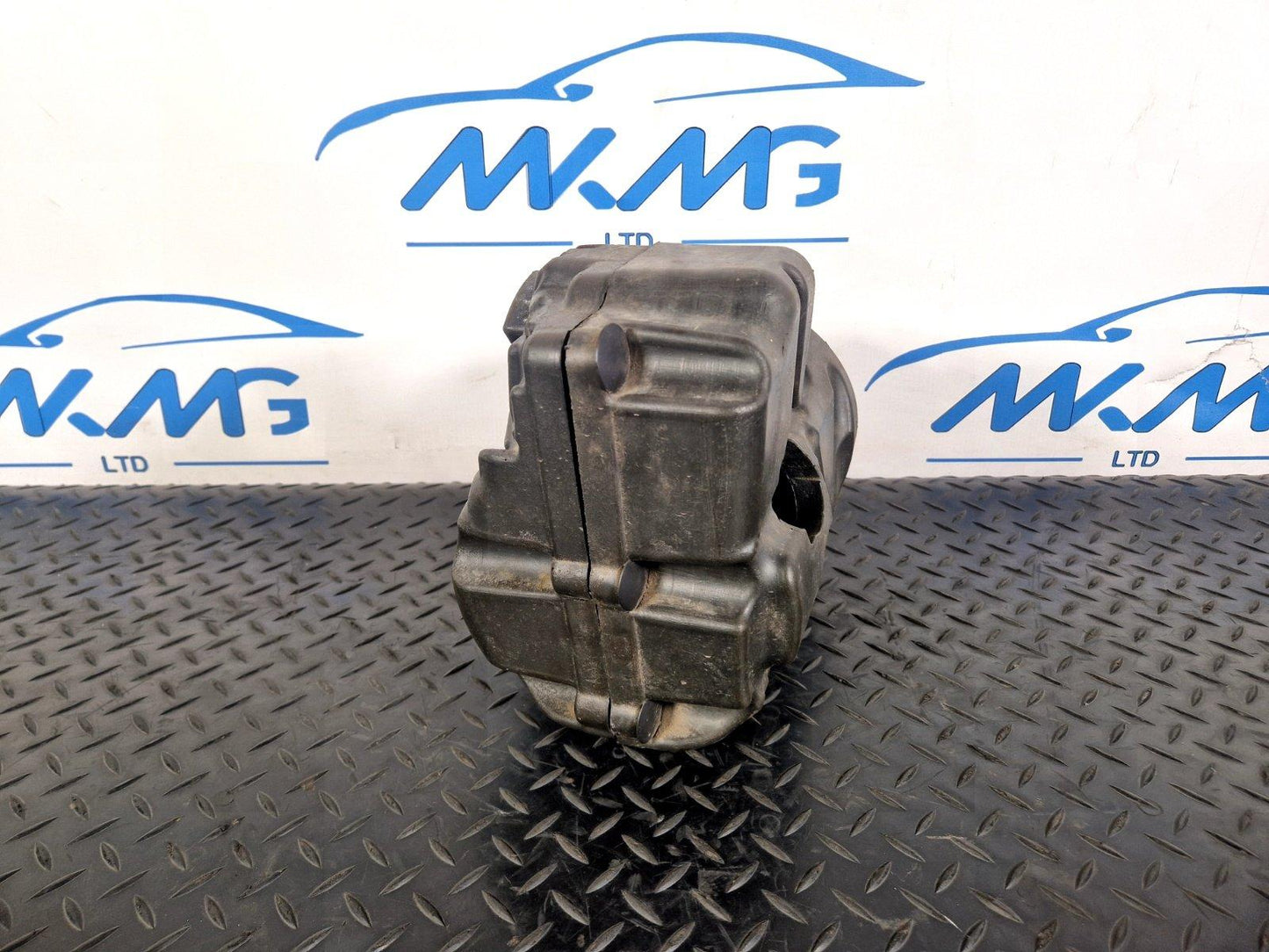 17-20 VW GOLF MK7.5 MK7 GENUINE A/C COMPRESOR SOUND ABSORBER 12E820600