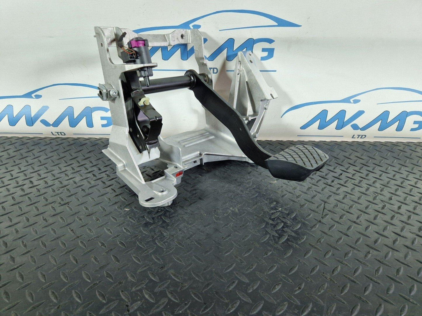 10-17 AUDI A8 4H BRAKE PEDAL ASSEMBLY 4H2723140C 4H2723117