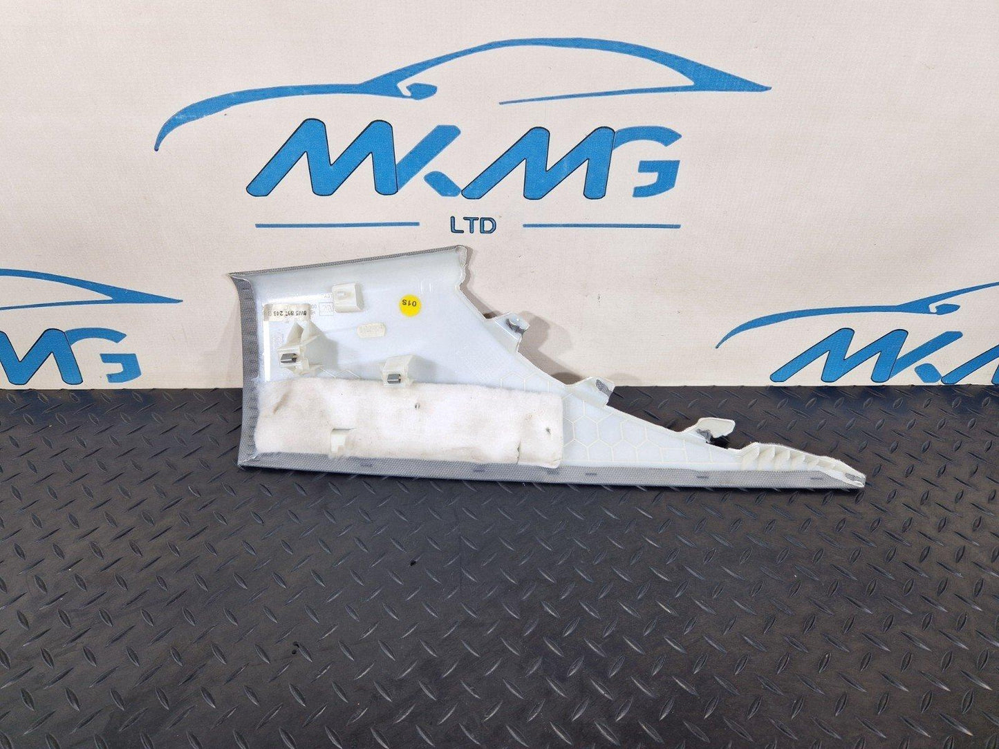16-24 AUDI A5 F5 COUPE GENUINE OEM REAR RIGHT SIDE C-PILLAR TRIM 8W5867246B