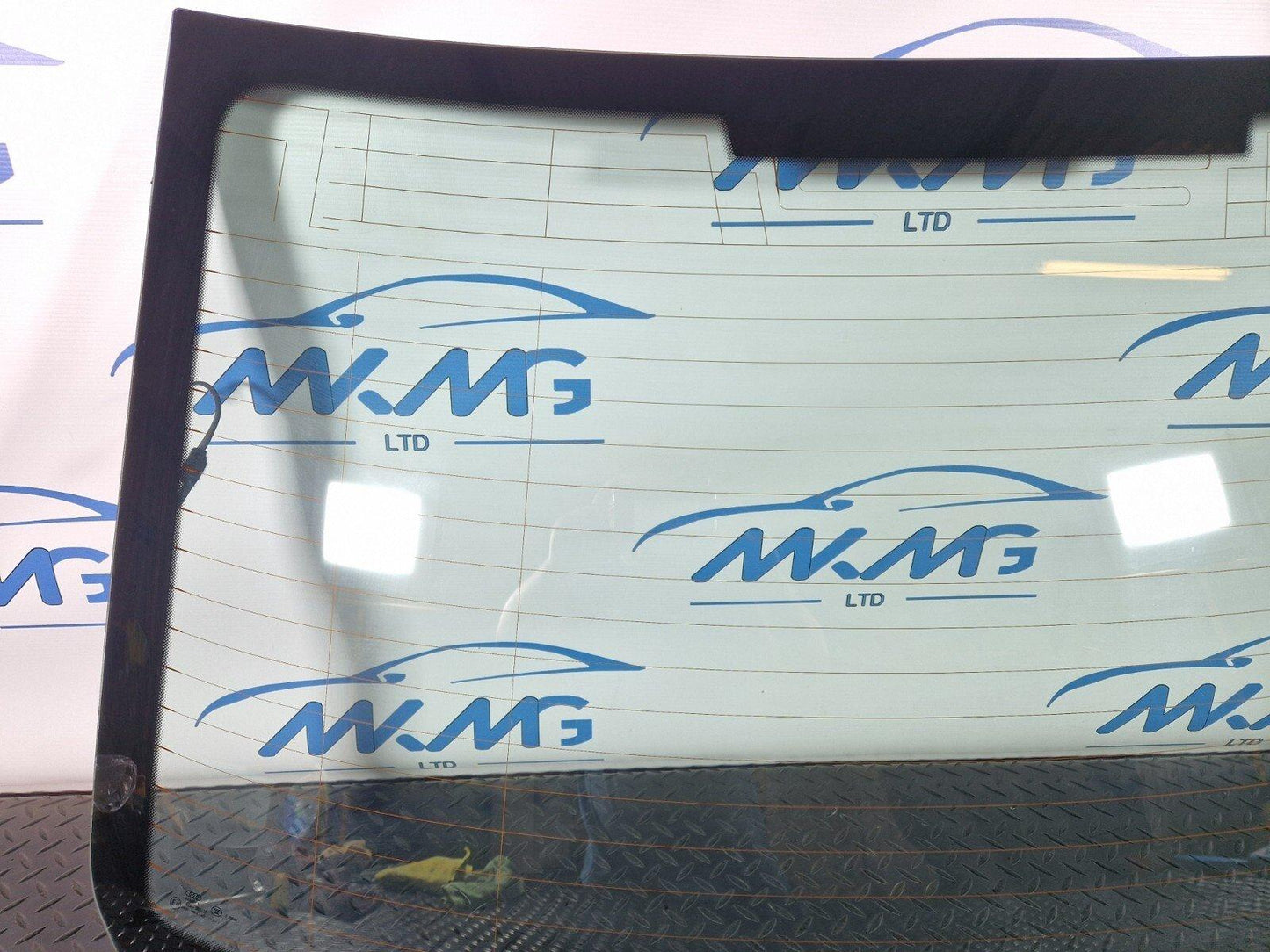 16-19 AUDI A4 B9 REAR WINDSHIELD WINDSCREEN WINDOW GLASS 8W5845501