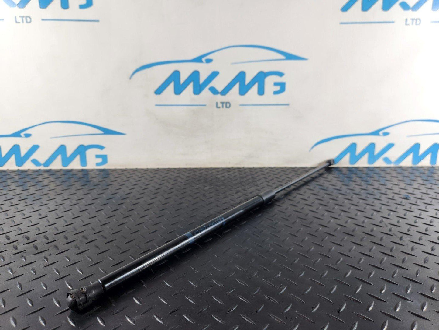16-22 MERCEDES BENZ X253 GENUINE FRONT RIGHT O/S BONNET STRUT A2539801264