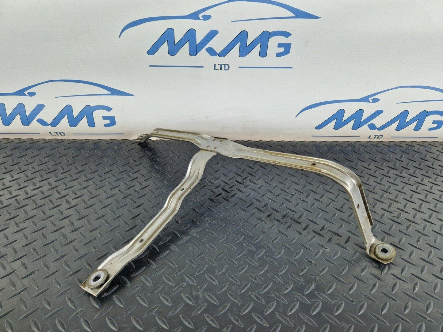BMW 3 4 SERIES F30 F31 F32 F33 F34 F36 ADBLUE TANK BRACKET RIGHT 7294293