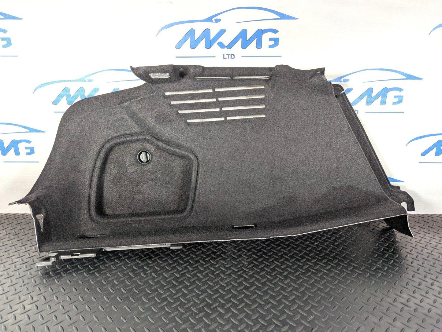 16-19 AUDI A4 B9 GENUINE REAR PASSENGER SIDE BOOT TRIM PANEL 8W5863879AA