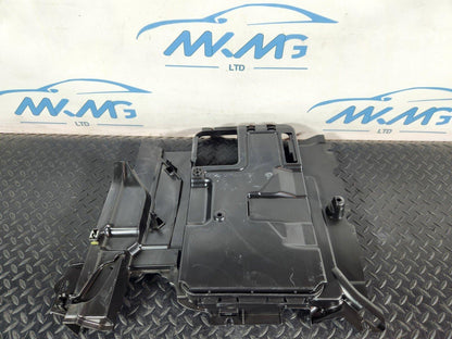 11-19 MERCEDES BENZ ML W166 FRONT FLOOR TRIM COVER BRACKET A1666840018