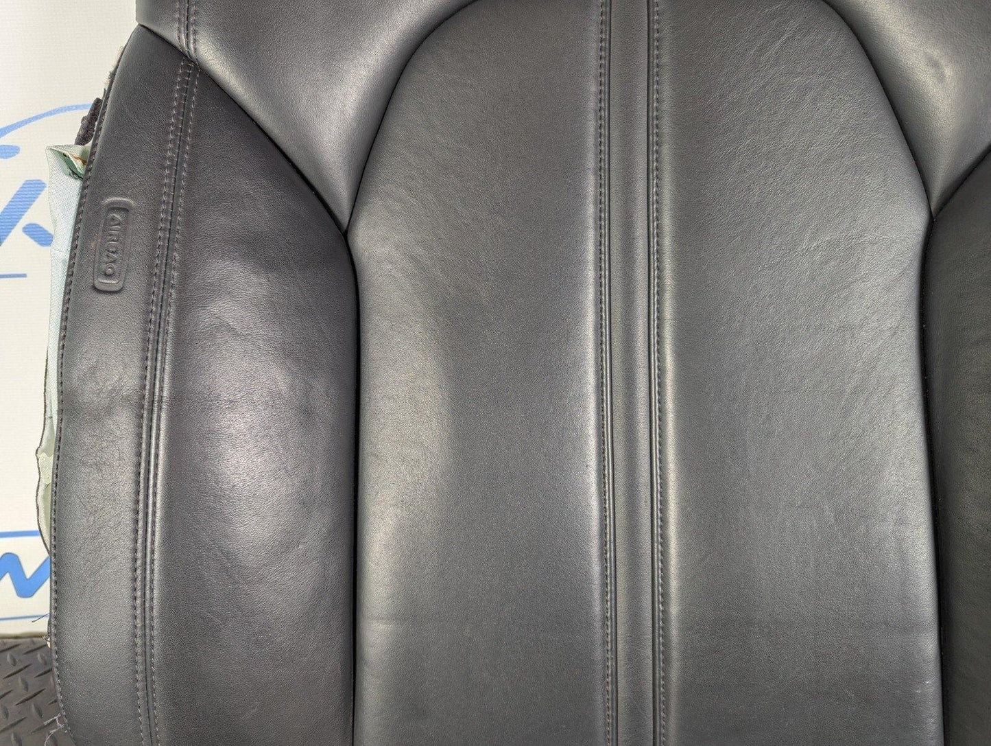 10-17 AUDI A8 4H  REAR O/S RIGHT BLACK LEATHER BACK REST 4H0885274 DAMAGED