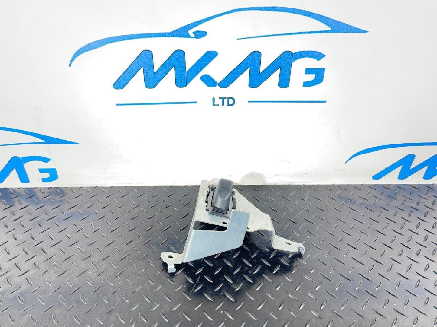 20-ON BMW 2 SERIES GRAN COUPE M-SPORT F44 MOUNT DETENT RIGHT 7475728 7401265